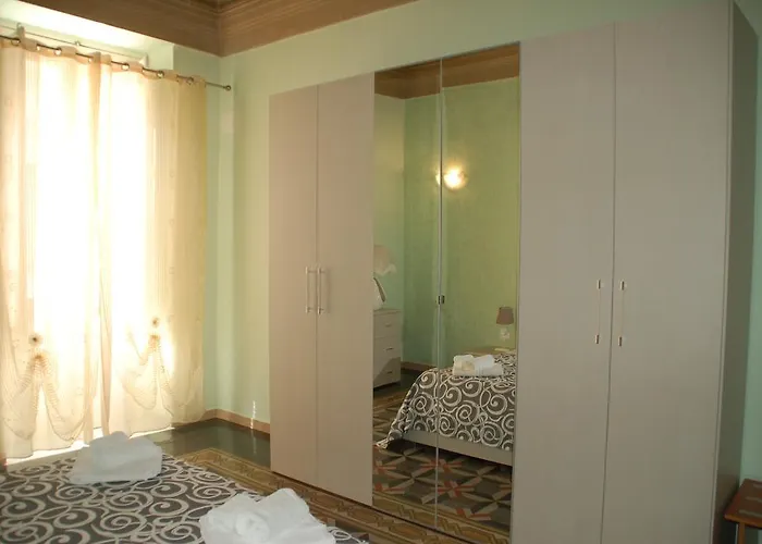 Oda ve Kahvaltı Emily Brindisi